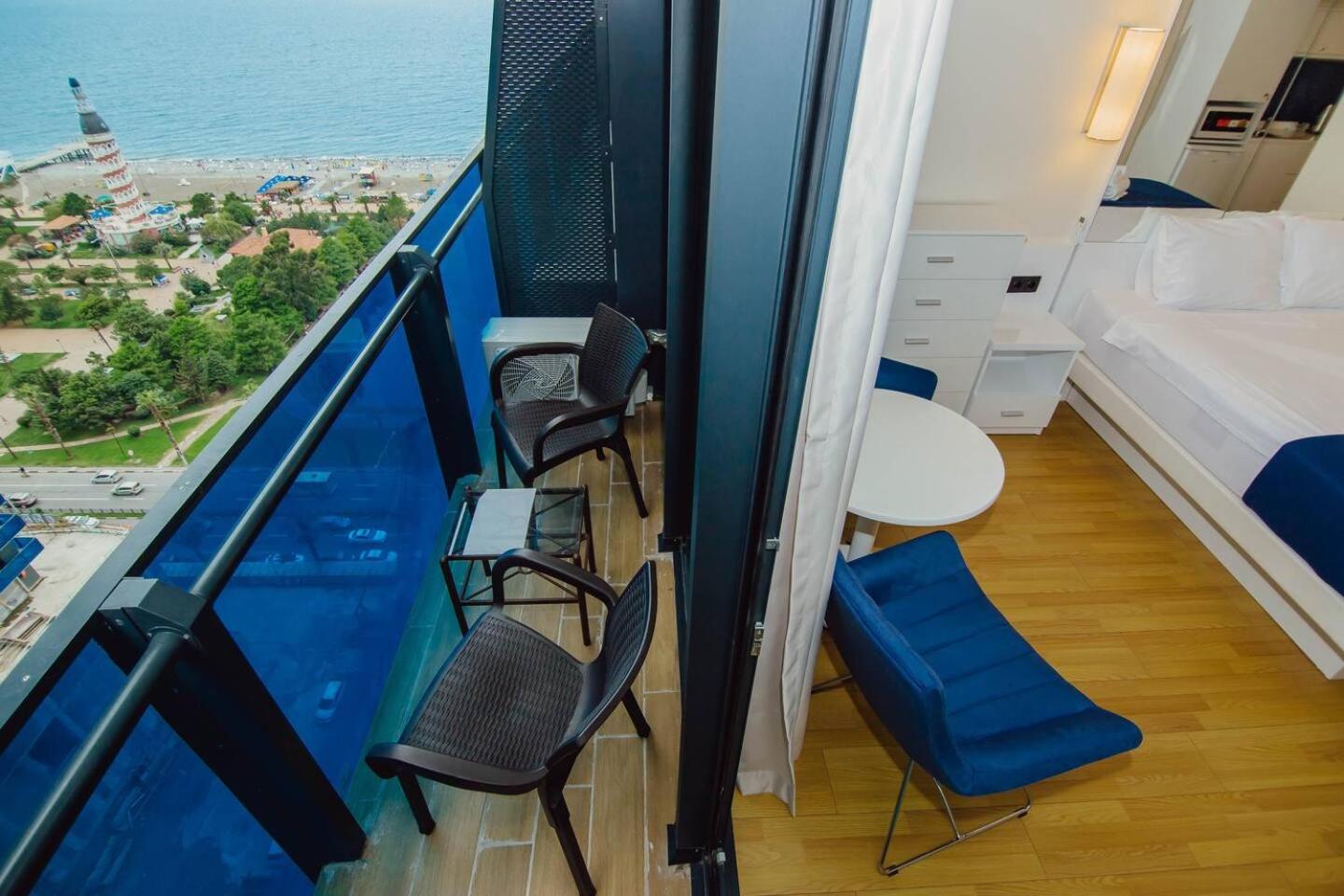 Batumi Orbi City Apart Hotel Eksteriør bilde